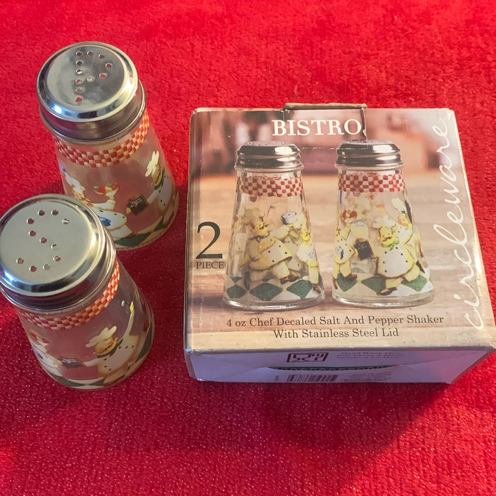 Circleware Bistro Salt and Pepper Shakers